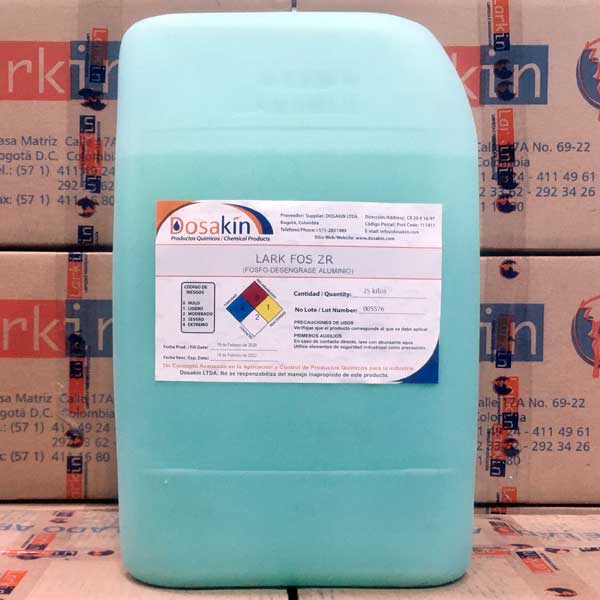 LARK FOS ZR, es un fosfo-desengrase de Níquel, desarrollado especialmente para desoxidar y limpiar Aluminio y fosfatación de Acero Inox.